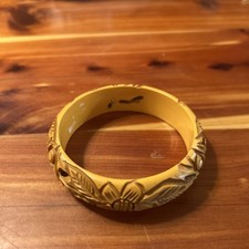 Vintage Deep Carved Butterscotch Bakelite Bangle Bracelet 1930s Floral Deco