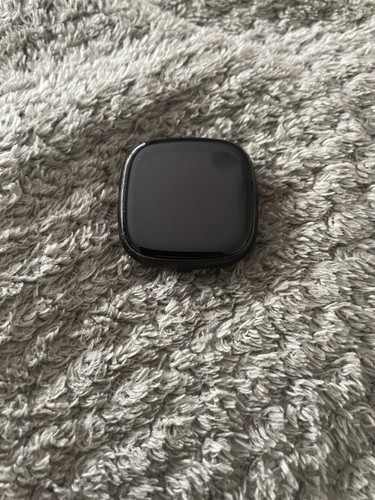Fitbit versa smartwatch - fitbit,