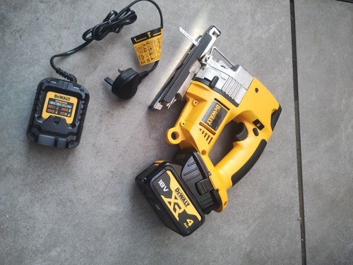 Dewalt dw933 jigsaw - dewalt, 18v