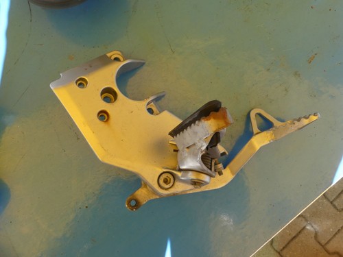 Bmw 1100 right footpeg - 1100,