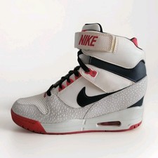 NIKE AIR REVOLUTION SKY HI