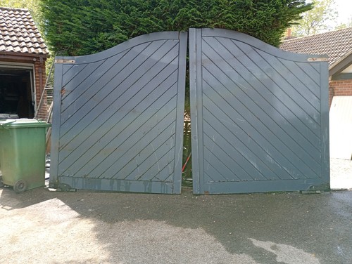 Driveway gates hardwood - driveway,
