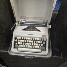 Olympia SM 8/9 Manual Portable