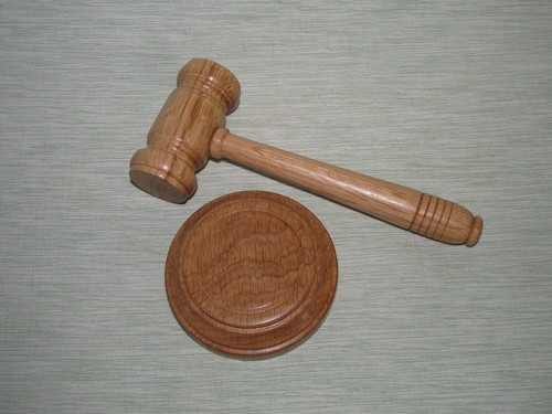 Small oak gavel and block - small,