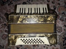 ACCORDION HOHNER STUDENT IV