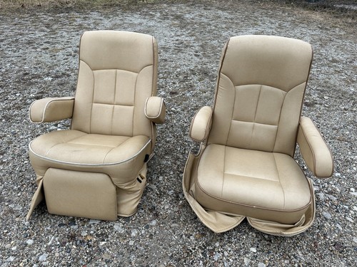 Villa captain chairs - rv,