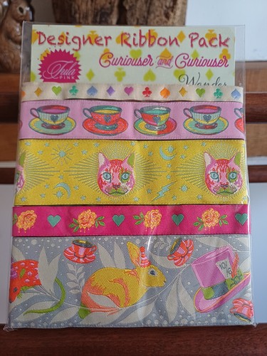 Tula pink ribbons curiouser - ribbons, &
