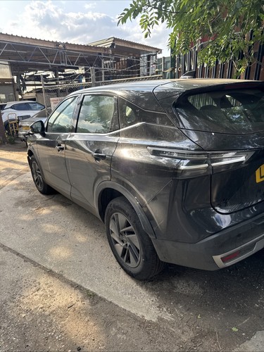 Breaking nissan qashqai j12 - nissan,