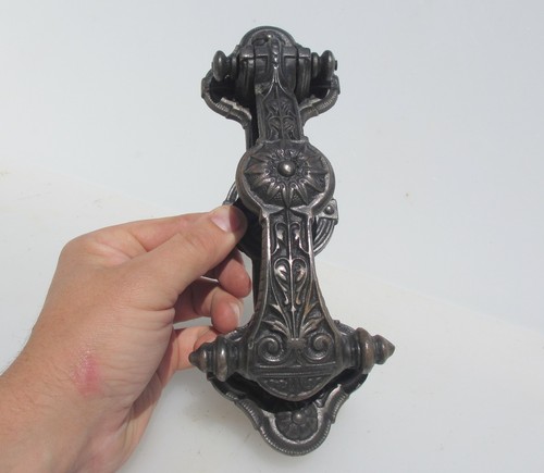 Victorian cast iron door - cast,