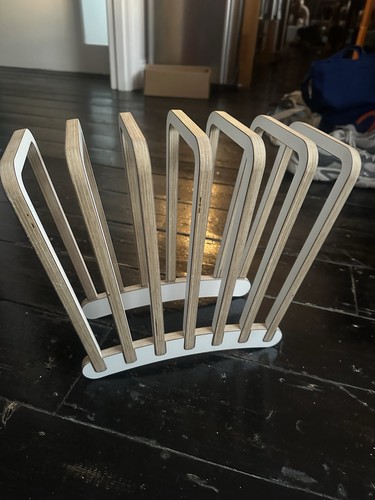 Wooden magazine rack - magazine,