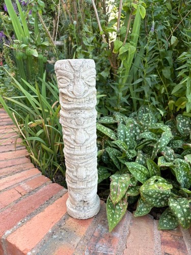 Gorgeous tiki totem - totem, pole