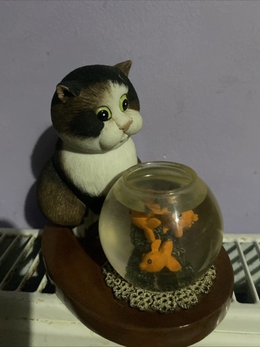 Comic curious cats linda - comic,