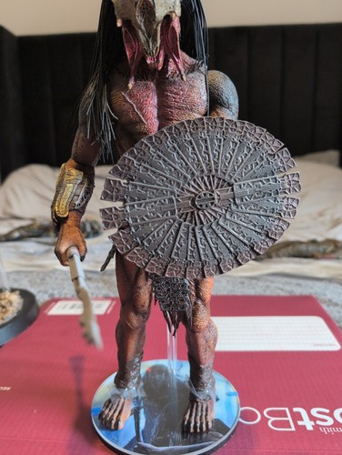 Hot toys tms114 feral - feral, predator