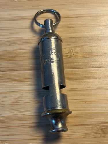 Vintage the acme - scout, whistle
