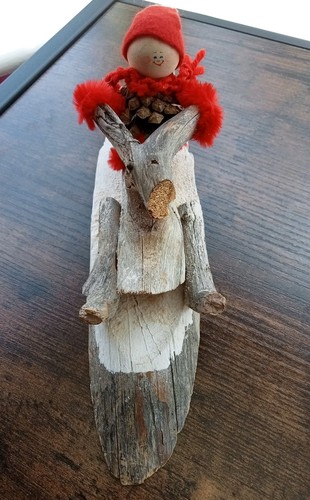 Driftwood pipe cleaner santa - cleaner,