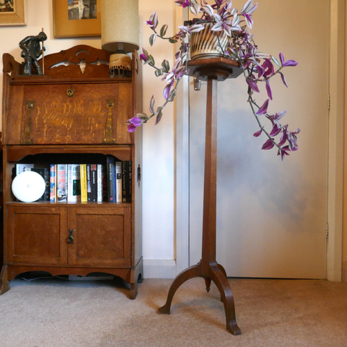 Arts and crafts gothic oak - and,