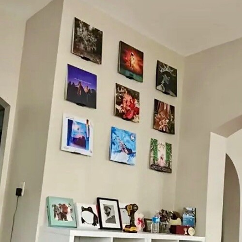 Vinyl record display - display, shelves