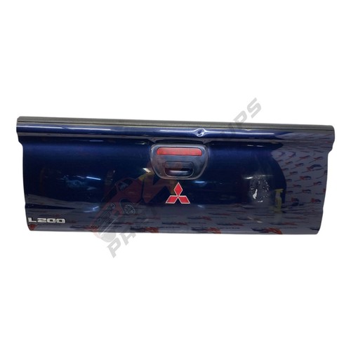 Mitsubishi l200 tailgate - mitsubishi,