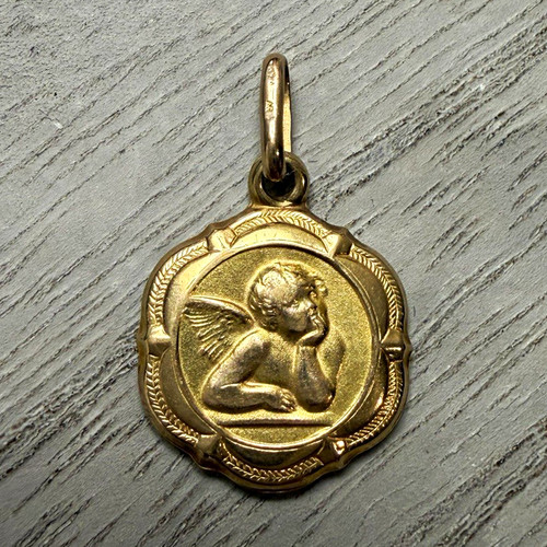 Vintage 9ct hallmarked cherub