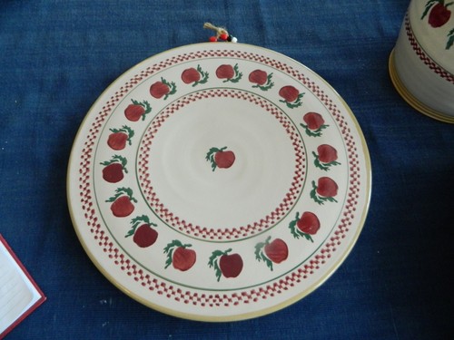 Nicholas mosse pottery apple - nicholas,