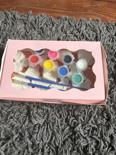 Kids paint your own plaster - your,