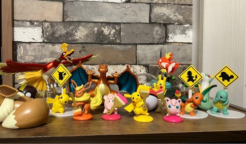 Pokemon figures lot rement - figures,