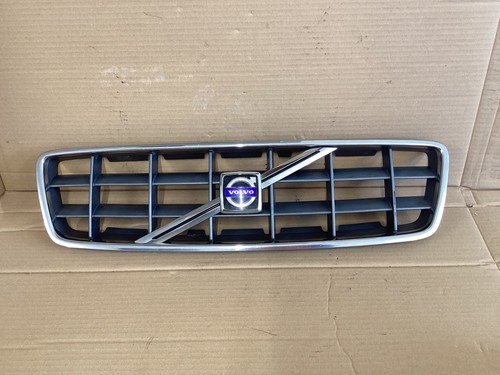 Volvo xc70 front bumper grille - volvo,