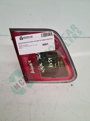 Toyota avensis rear tail - rear,