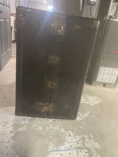 Antique 1900s steamer trunk - 1900s,