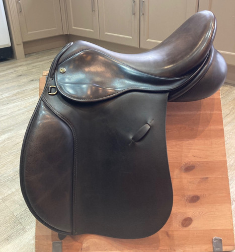 Farrington vsd saddle - farrington, 17"