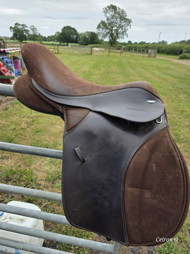 Thorowgood cob saddle 18in - t4,
