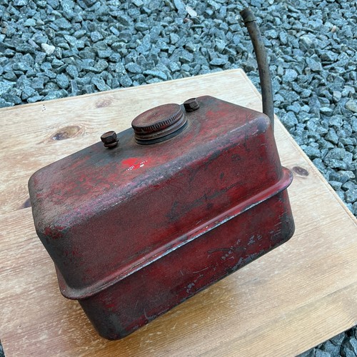 Briggs stratton fuel tank - &,
