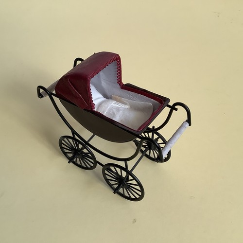 Dolls house miniature - dolls,
