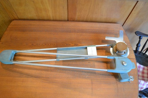 Vintage keuffel esser - &,