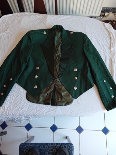Mens scottish highland dress