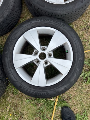 Skoda octavia alloy wheel - wheel, 16