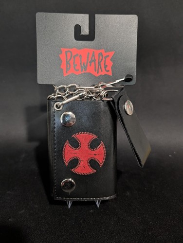 Beware trifold wallet with - wallet,