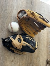 Baseball Gloves Set + Ball –