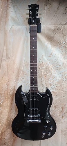 Gibson electric guitar - gibson,