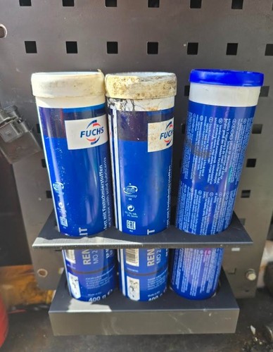 Grease tube holder - holder, field