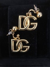 Iconic Dolce & Gabbana DG-logo