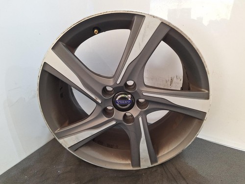 Volvo v40 design - volvo, d2