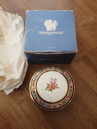 Wedgewood bone china - bone,