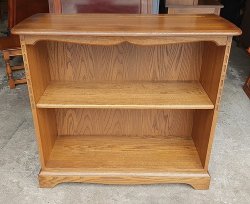 Ercol bookcase golden dawn - in,