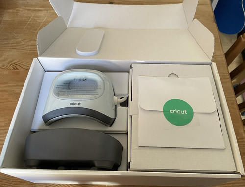 Cricut hat press machine - hat,