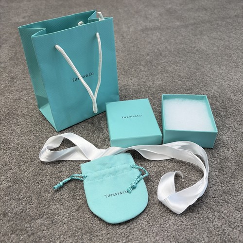 Iconic tiffany co jewellery - &,