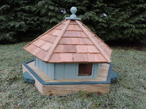 Grasmere floating duck house - grasmere,