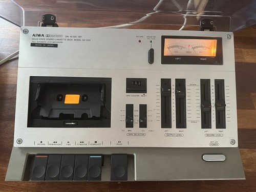 Rare 1970s aiwa 1250 - 1970s, solid