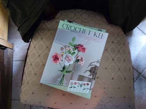 Crochet bouquet kit - bouquet,
