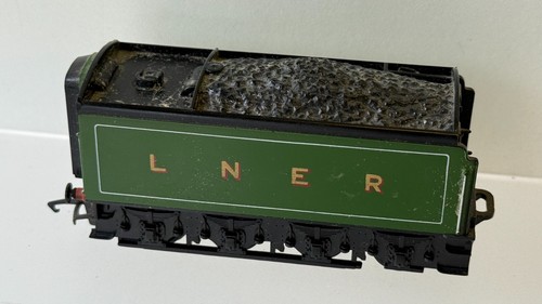 Triang hornby gauge - gauge, lner
